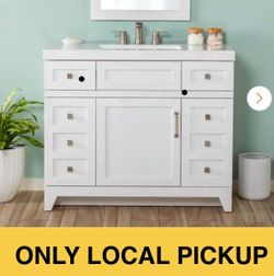 🌷 Home Decorators Collection Rosedale 43 in. Single Sink White Freestanding Bath Vanity with White Cultured Marble Top (Assembled) RD42P2