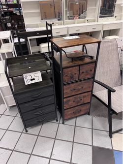 ninght stand and shelf(💲20-💲30)
