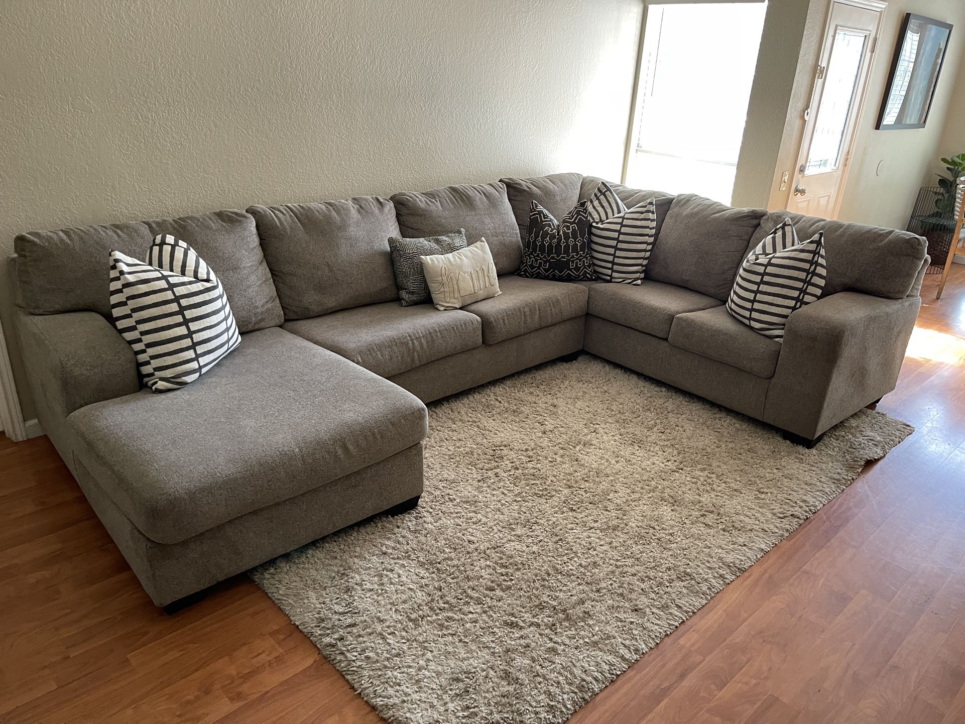 Light Gray Sectional Sofa 