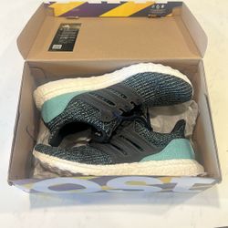 Brand New In Box Adidas Boost Size 11