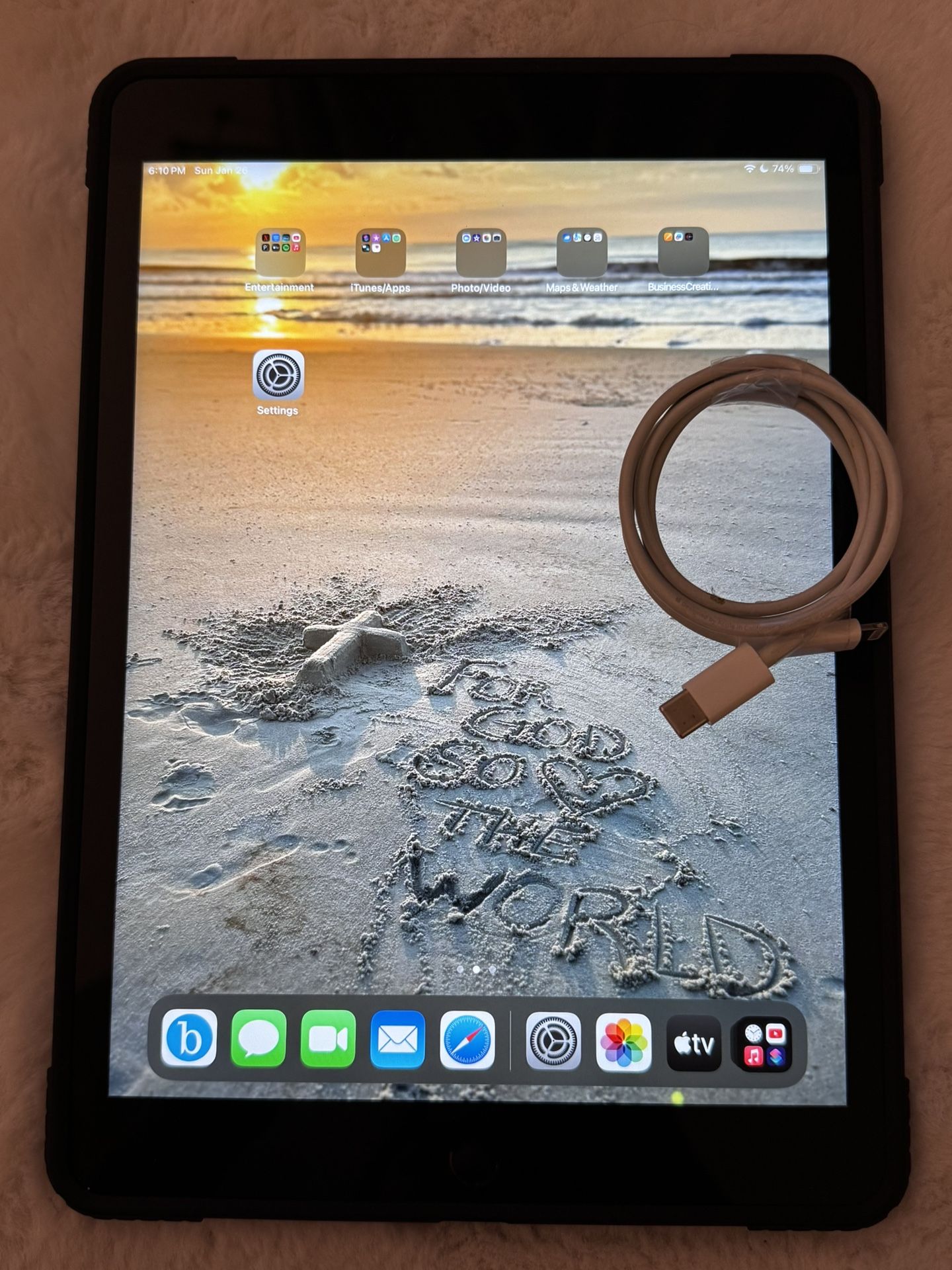 Apple iPad 9th Generation Excellent Condition + Charger