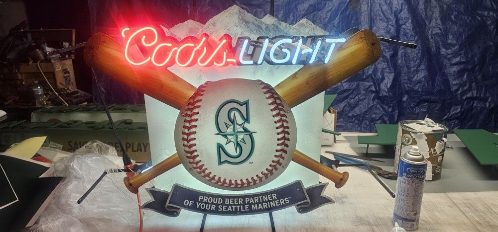 Mariners Coors LIght BEER NEON
