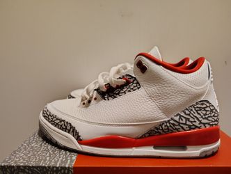 Clean Jordan 3 Retro Cardinal Red