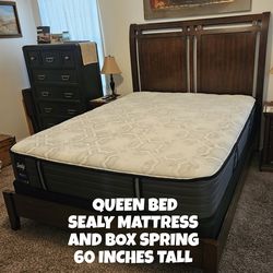QUEEN SIZE BED, SEE DESCRIPTION