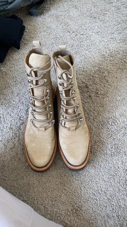 Boots Size 9