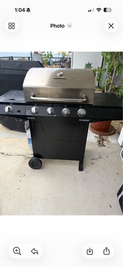 Char-Broil Performance Series 4-burner Gas Grill