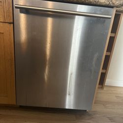 Dishwasher 