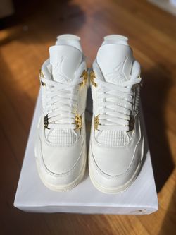 Jordan 4 Metallic Gold Size 10.5M