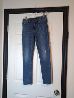 Size 6/28 women's lucky brand skinny jeans