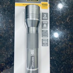 Defiant Aluminum Flashlight 