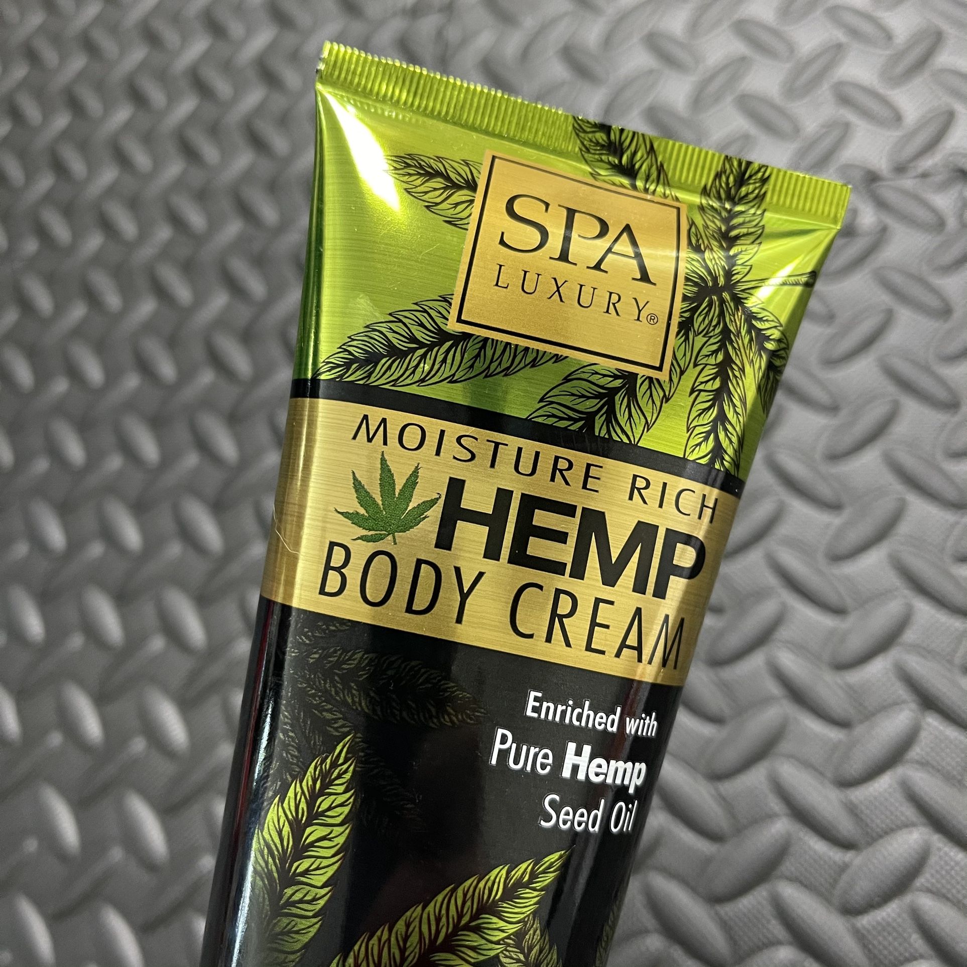 Hemp Body Cream By Spa Luxury Enriched With Pure Hemp Seed Oil Hydrate 8 OZ NEW