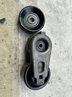 2009-2010 F250 Pulley Tensioner 