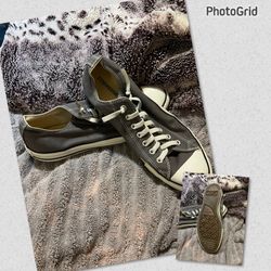 Men’s size 11 to size 12 shoes