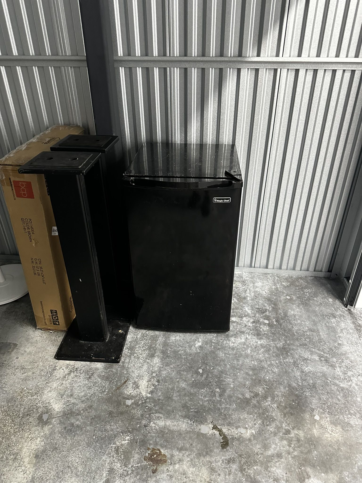 Magic Chef Mini Fridge