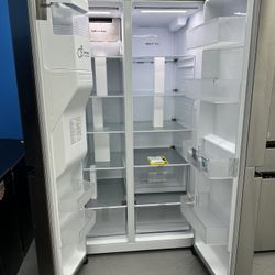 LG 27 cu. ft. Side by Side Smart Refrigerator w/ Craft Ice