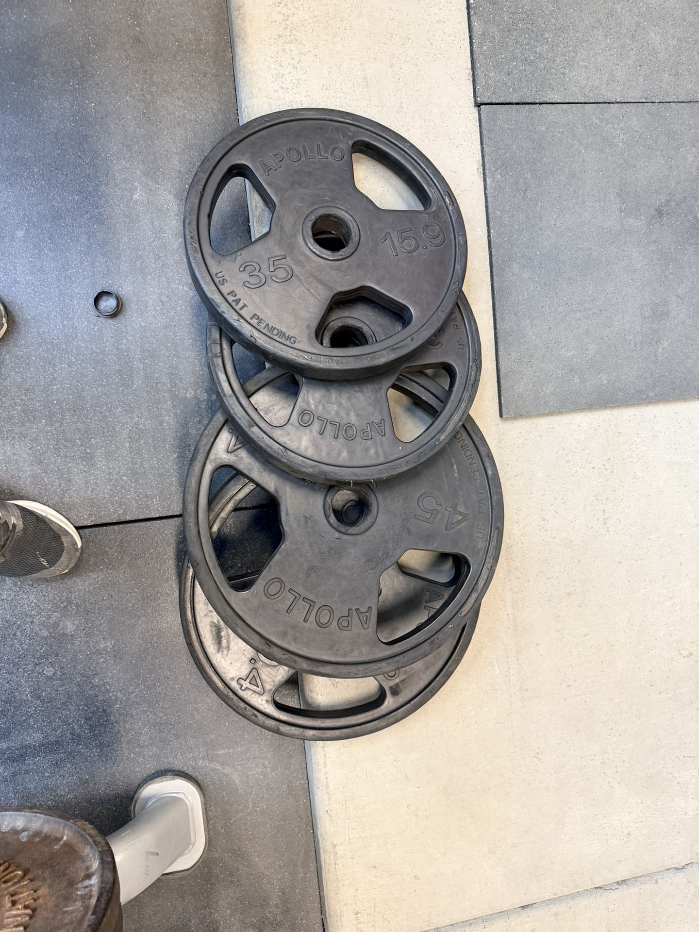 Rubber coated 45lb & 35lb plates pair