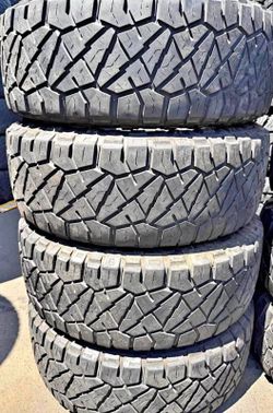 295 70 18 Nitto Tires Con 80% de Vida Las 4