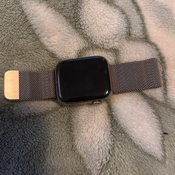 Brand New Series 4 Apple Watch