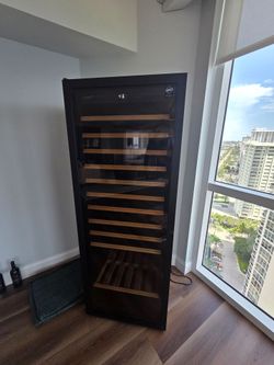 EuroCave V-PREM-L  / Wine refrigerator $2,350 obo