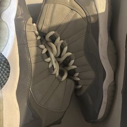 Jordan 11 Cool Grey. Size 5y 