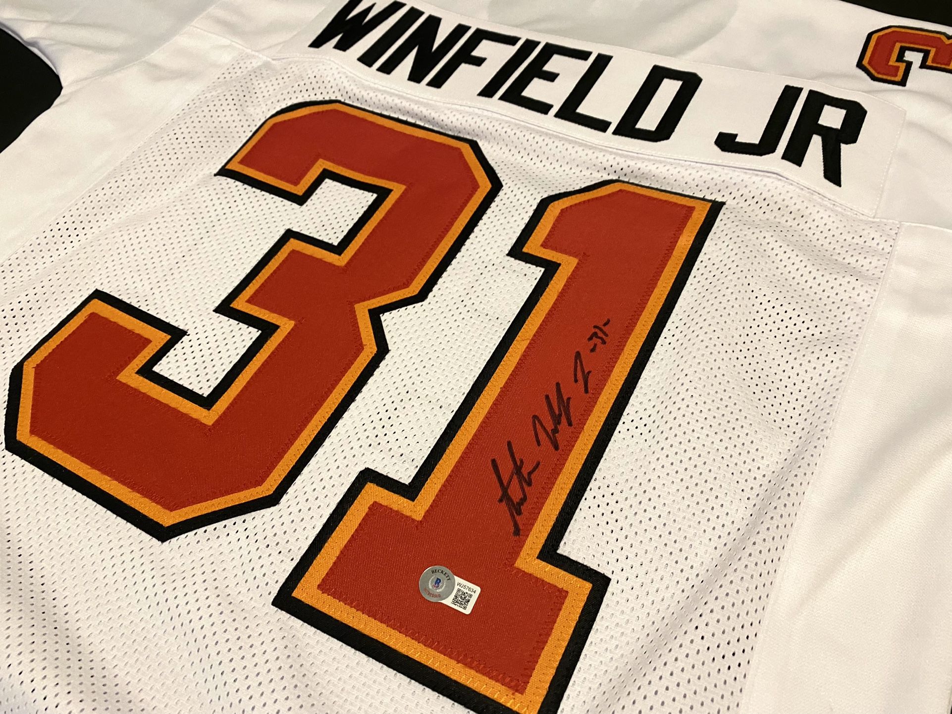 Antoine Winfield Jr Autographed Tampa Bay (White #31) Jersey - BAS