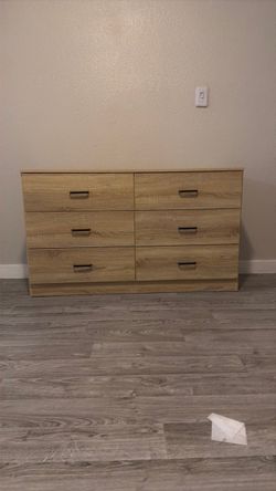 Dresser (Need Gone ASAP!!!!!)