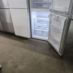 Huge Liquidation Sale Store Full Of Nice Like Brand New Gently Used Refurbished Reconditioned Certified Washer Dryer Fridge Stove Oven Stackable Free