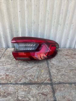 BMW X5 M TAIL LIGHT RIGHT PASSENGER X5M 2019 2020 2021 2022 2023 OEM (contact info removed)M