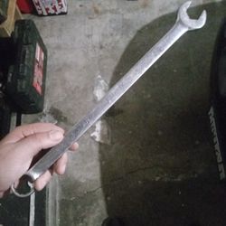 Giant 7/8 Size Wrench