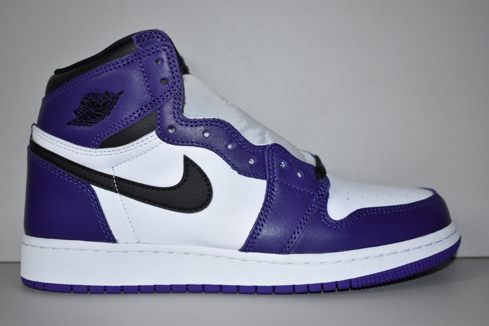 Nike Air Jordan 1 Retro High OG 'Court Purple' 555088 500