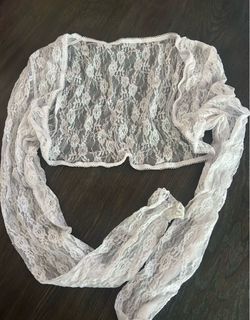 White lace balero