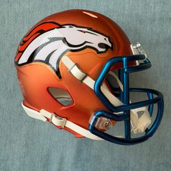 Denver Broncos Mini Helmets 