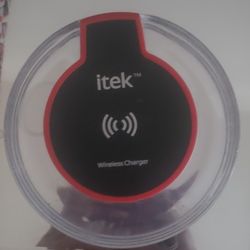 ITEK WIRELESS CHARGING PAD