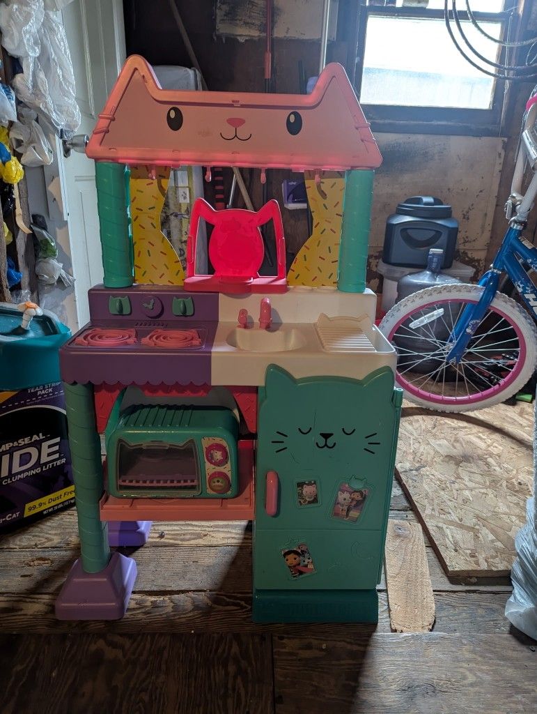 Gabby Doll House Play Kitchen