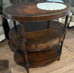 Traditional 3-tier oval wooden accent table
