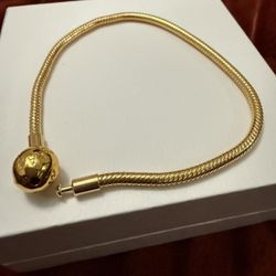 Pretty Pandora  Bracelet  14K Gold ! Brand New ( Ask For Price) 
