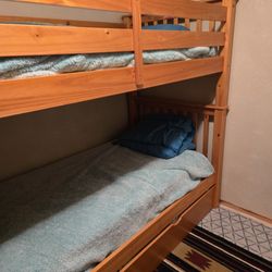 Twin Bed With Trundle