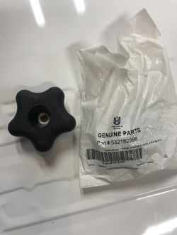 Lawnmower knob handle