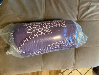 Twin size bedding brand new newer used