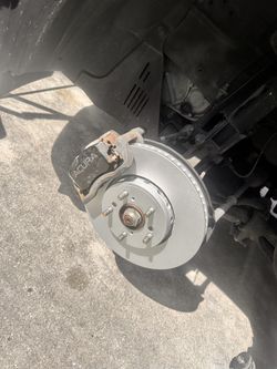 New brake pads and rotor with hardware kit!!