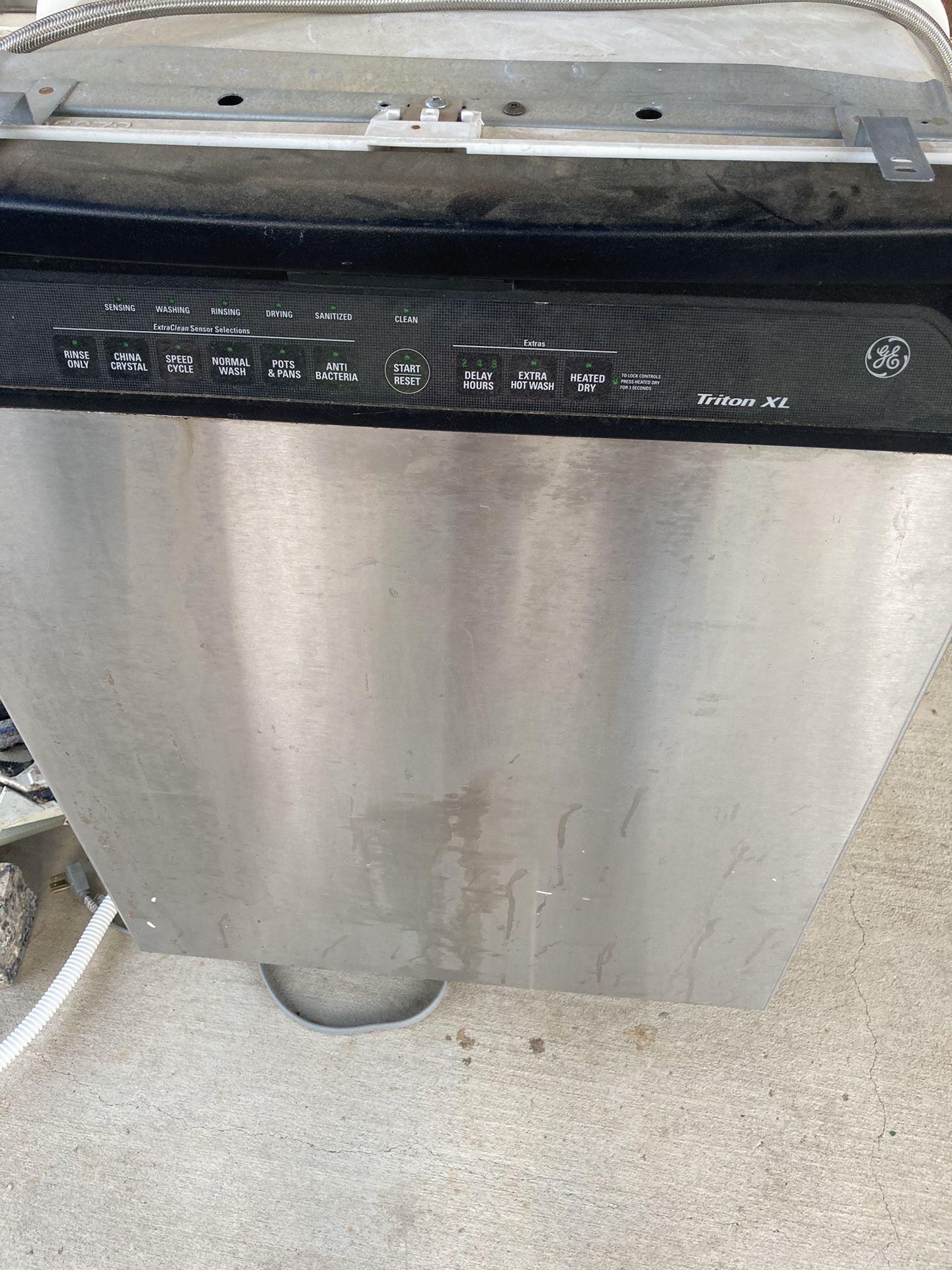 GE Triton XL Dishwasher