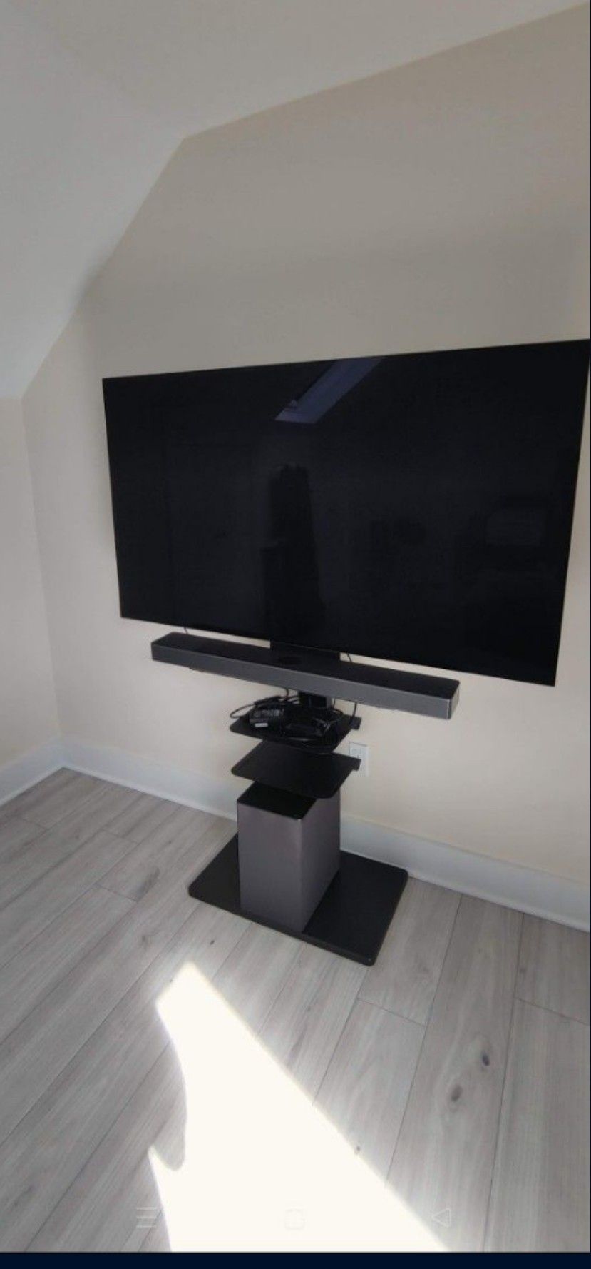 65" LG C2 OLED TV w/ LG SOUNDBAR 