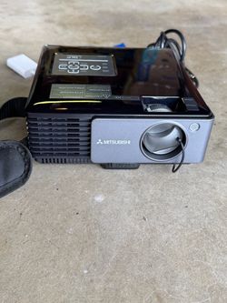 Mitsubishi XD95U DLP Multimedia Projector