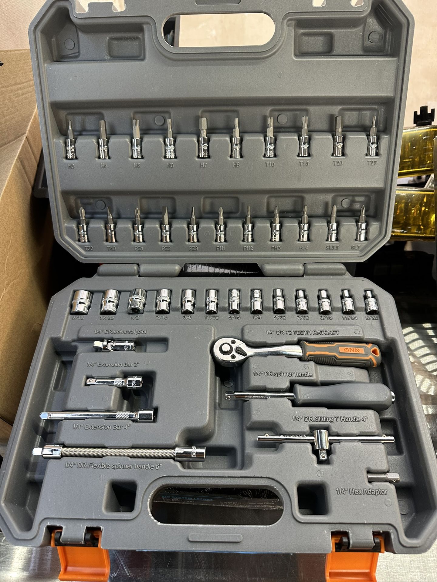 Tool Set W Ratchet 40pc DNA Motoring