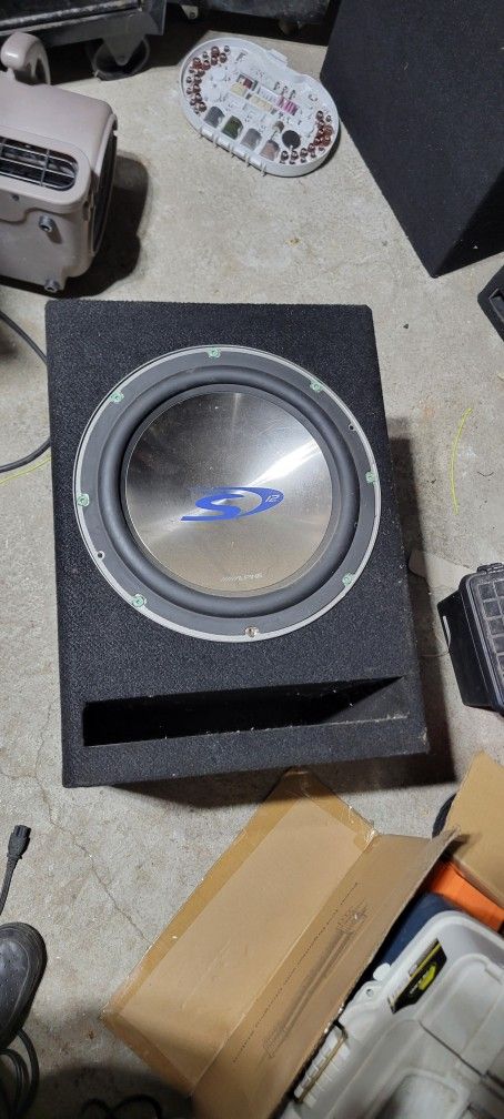 Alpine 12 " Subwoofer With Box