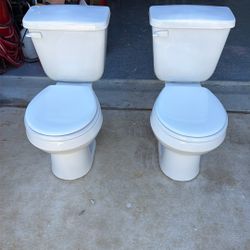 2 Toilets FREE
