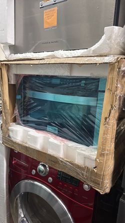 New Zline Microwave Oven Stainless