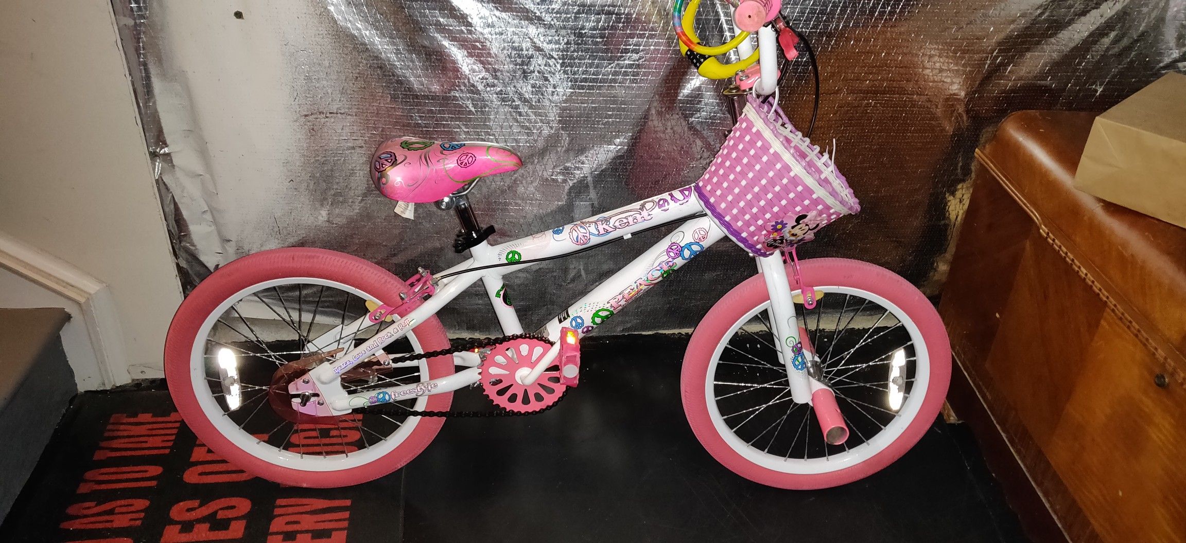 Girl bike 18" in great condition