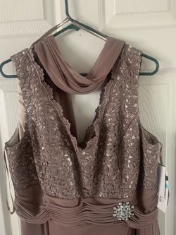 Women’s Evening Dress brand new still with tags