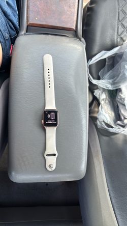 Rose Gold Apple Watch SE